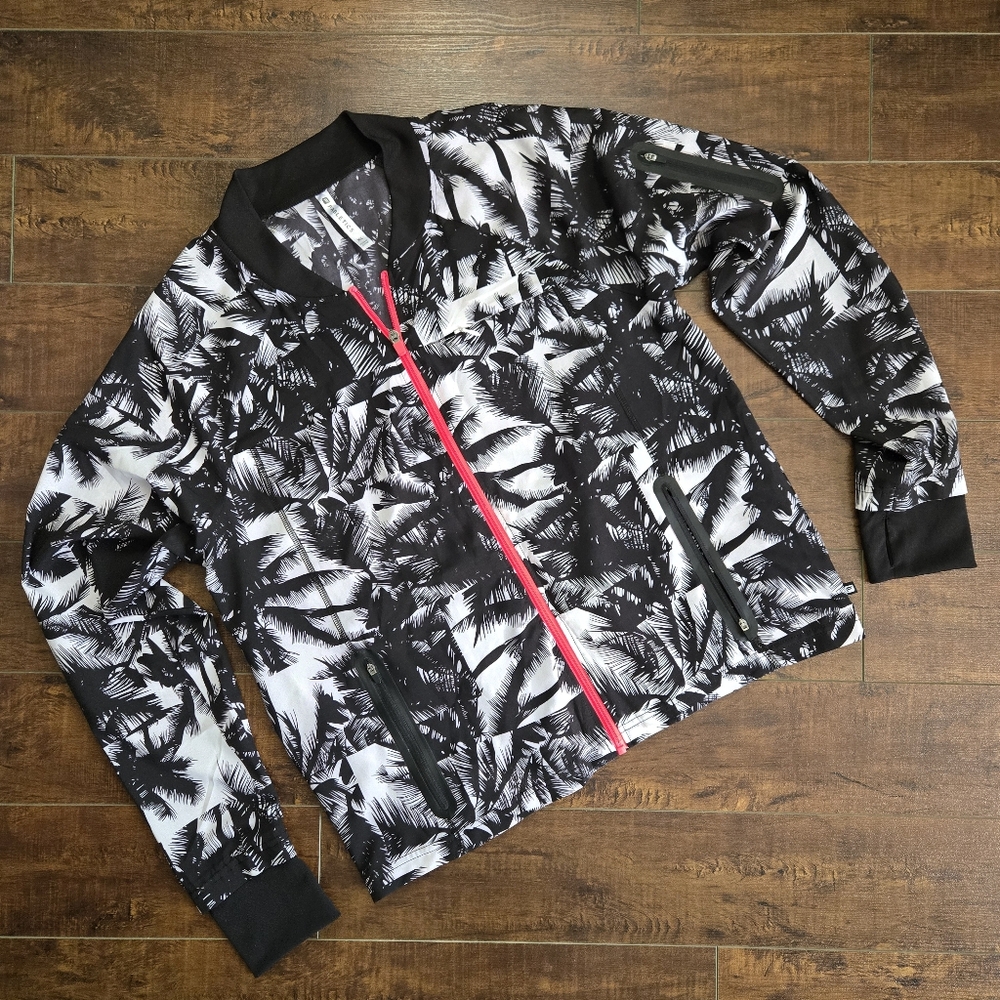 Fabletics Diana Lightweight Bomber Jacket Windbreaker Size XL